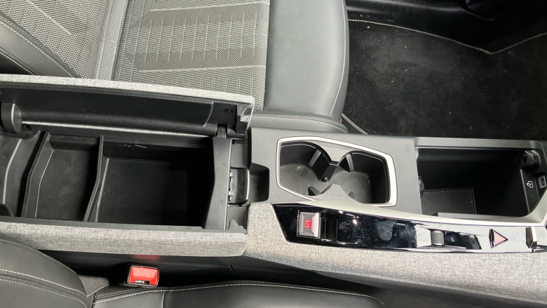 Peugeot 5008 1.2 Hybrid 136 GT 5dr e-DSC6 Petrol Estate